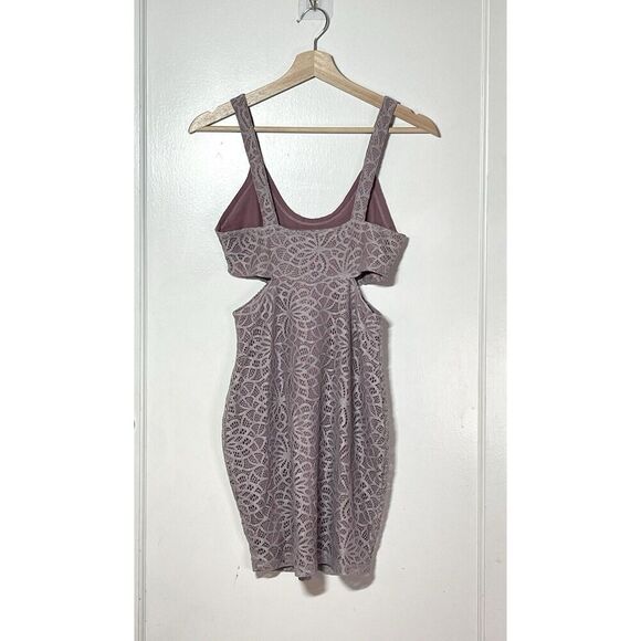 Lovers + Friends Purple Lilac Lace Side Cutout Mini Dress Womens Size XS - Picture 2 of 7